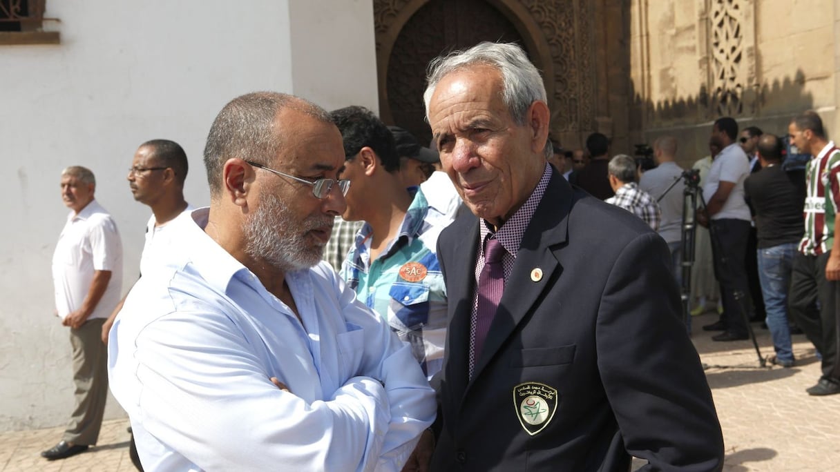 L'ancien joueur et ex-entraîneur national, Abdellah Settati, est venu rendre un dernier hommage à son ancien confrère
