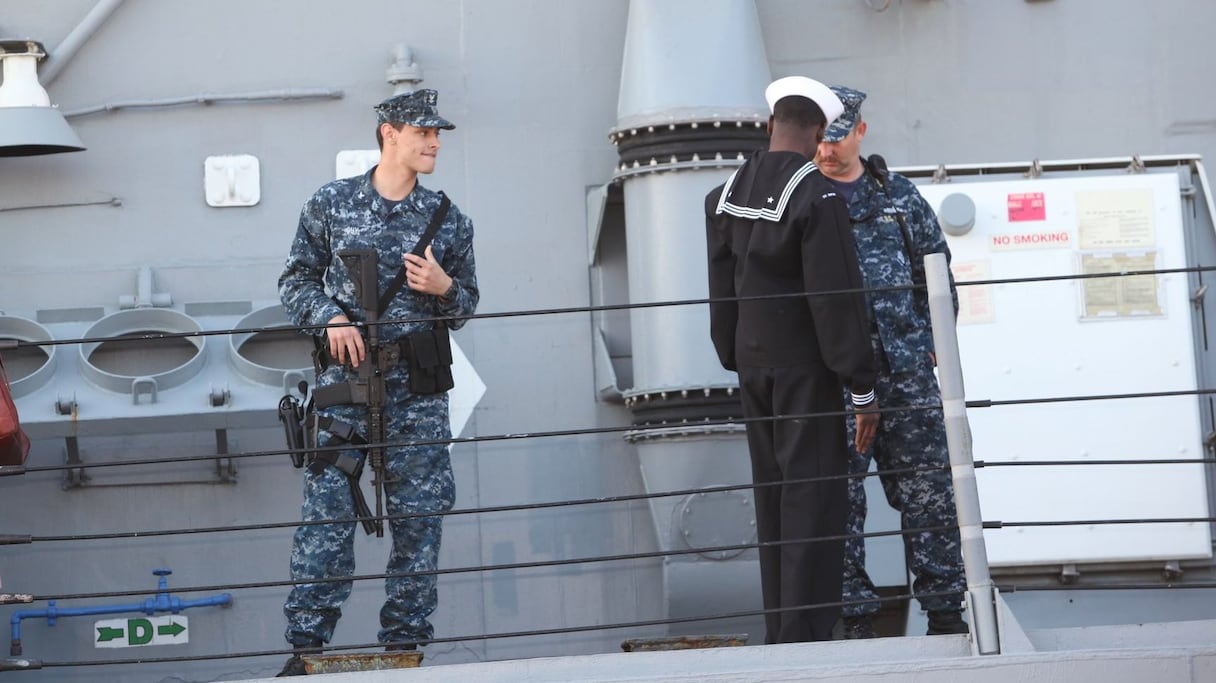 L'équipage est fier de présenter sa frégate et reprend des forces le temps d'une escale au port de Casablanca. 
