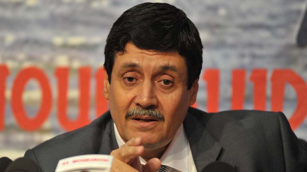 Le ministre algérien des Moujahidine, Tayeb Zitoun, est dans l'embarras total!
