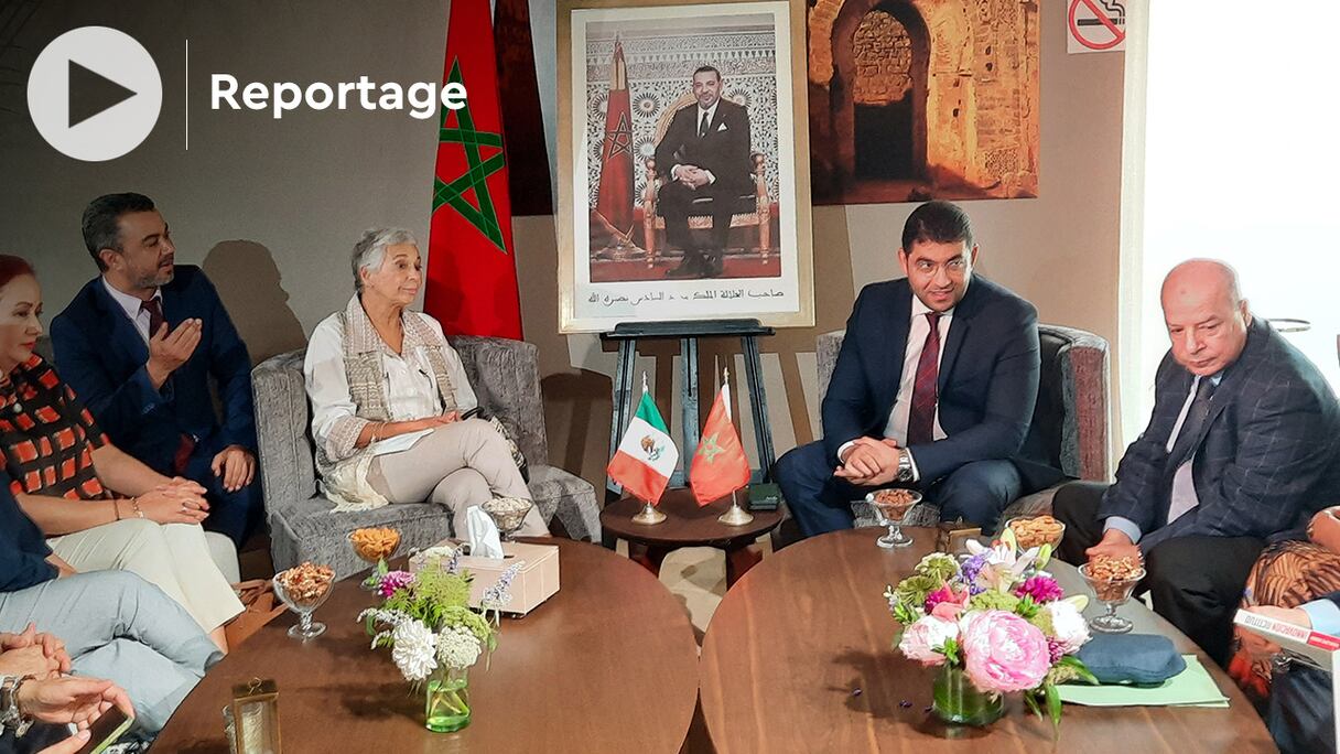 La présidente du Sénat du Mexique, Olga Sanchez Cordero avec, à sa droite, le ministre de la Jeunesse, de la Culture et de la Communication, Mehdi Bensaïd, à Rabat, le 12 juin 2022.
