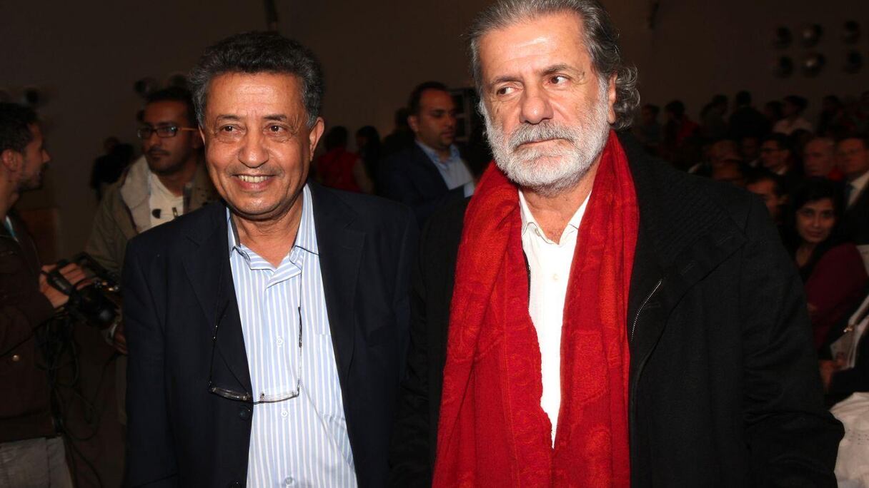 Le chanteur palestinien pose avec Salah El Ouadie.
