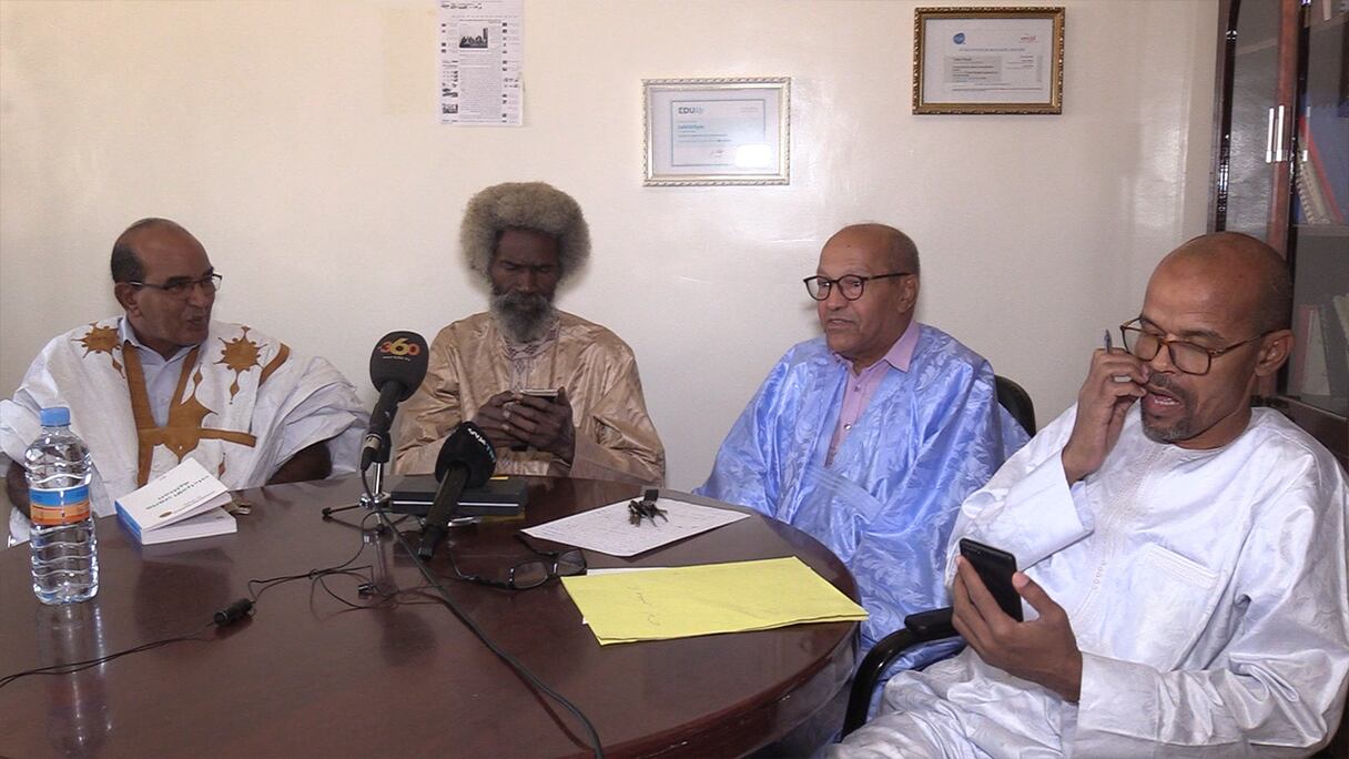 Les avocats de l'ex-président Mohamed Ould Aziz, dont le ténor du barreau sénégalais, Bocar Ciré Ly. 
