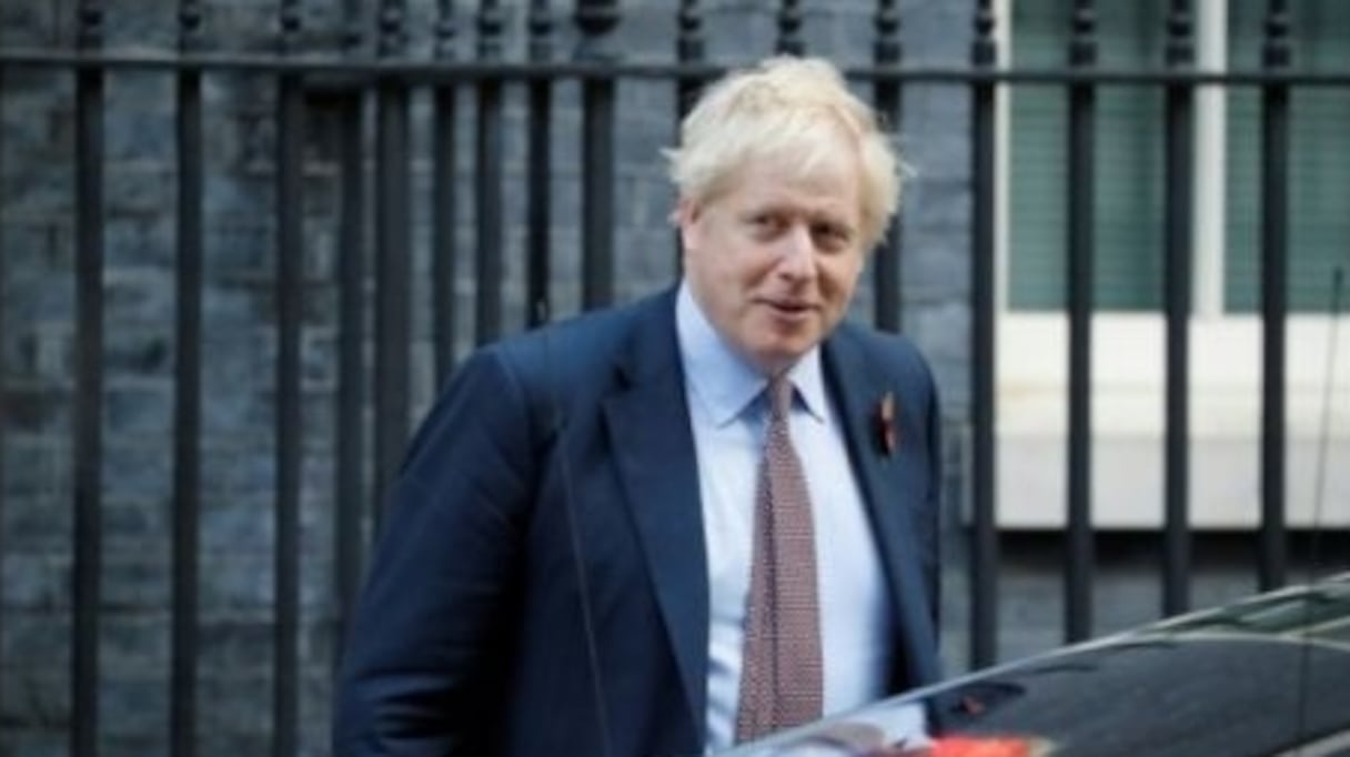 Le Premier ministre Boris Johnson quitte le 10, Downing street, le 6 novembre 2019. 
