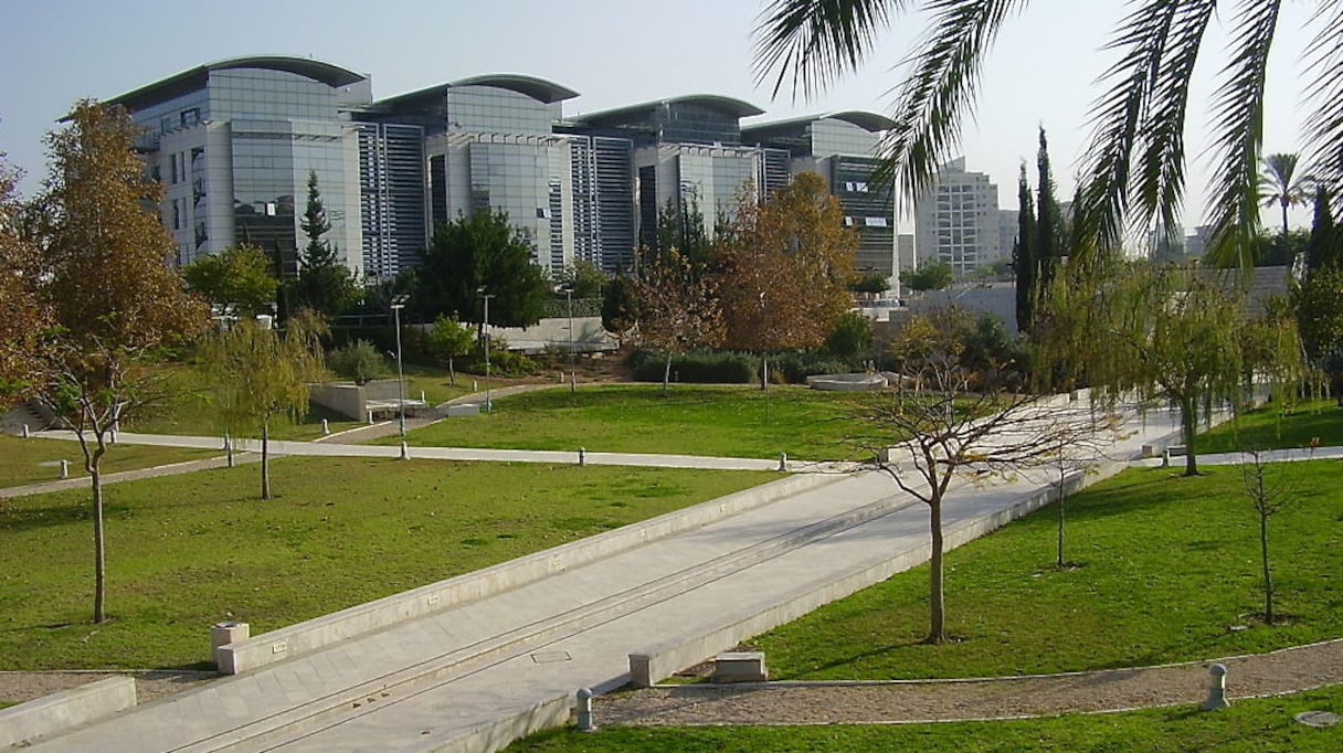 L'Université israélienne de Bar-Ilan.
