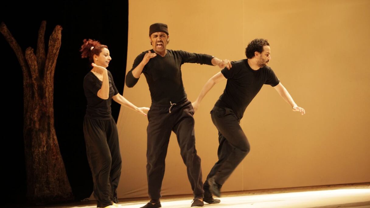 El 3assas: une pièce écrite par Issam Elyoussefi, mise en scène par Abdelati Mbarki et interprétée par Said Ait Baja, Abdennabi Albnioui et Zouhir Benjidi. 
