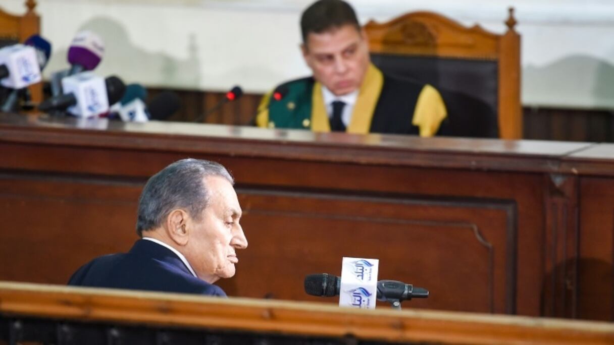 L'ancien président égyptien Hosni Moubarak, entendu comme témoin par un tribunal du Caire, le 26 décembre 2018.
