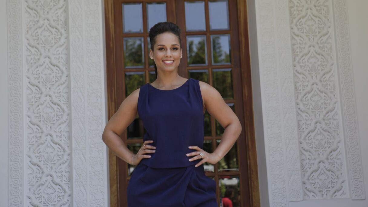 La chanteuse évoquera, aussi, la grandeur du patrimoine séculaire du Maroc, un pays qu'elle a dit mystérieux et d'une grande beauté.
