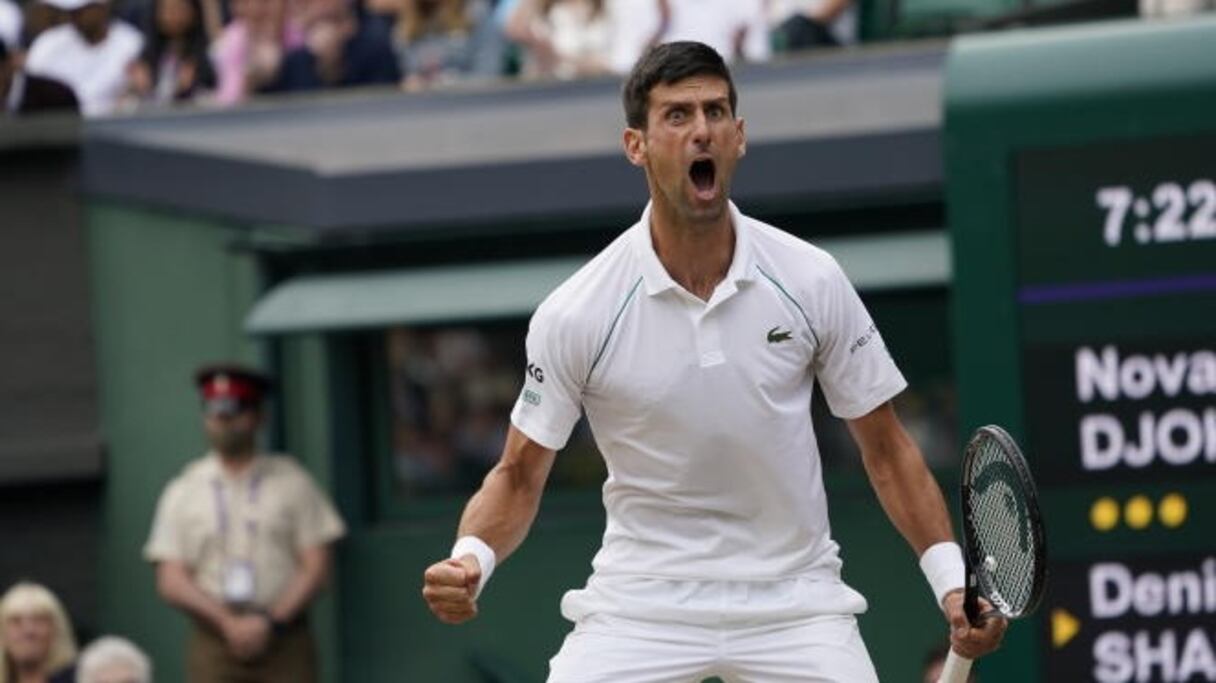 Novak Djokovic remporte son 6e tournoi de Wimbledon.
