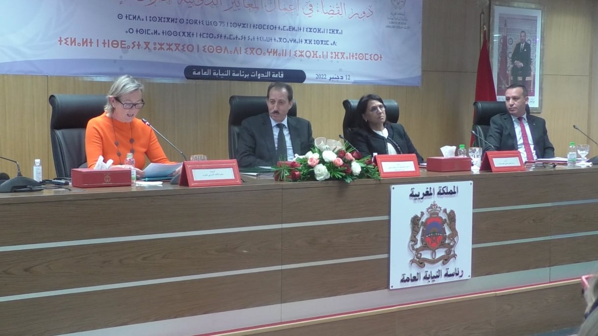 Le colloque international sur la mise en œuvre des critères relatifs aux droits de l’homme et à la justice organisé par le Parquet général du Maroc, en partenariat avec le Conseil supérieur du pouvoir judiciaire et l’Union européenne (UE), lundi 12 décembre 2022.
