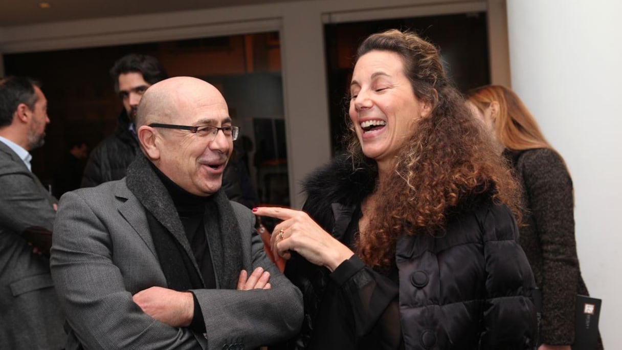 Les expositions de L'Atelier 21 ont d'ailleurs ce don de se faire sous le signe de l'amitié en rassemblant des passionnés d'art qui ont plaisir à s'y retrouver. Denis Germain, de l'Agence Mosaik, et Meryem Sebti, qui dirige diptyk, en font partie.
