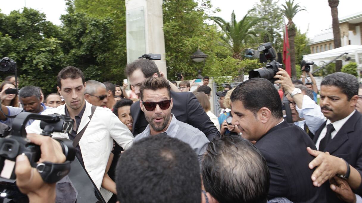 Lui qui a déclaré vouloir "donner du bonheur au public marocain" a déjà accompli cette mission ce matin, avant même le grand moment de son show à Mawazine!
