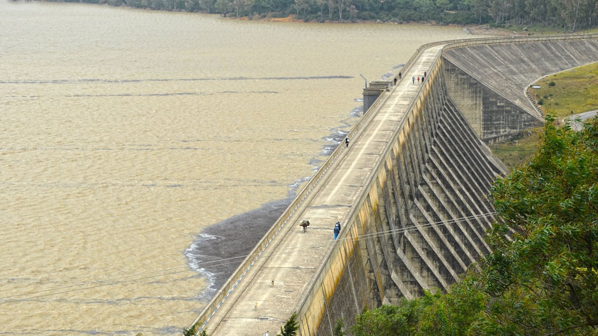 Un barrage à sec.
