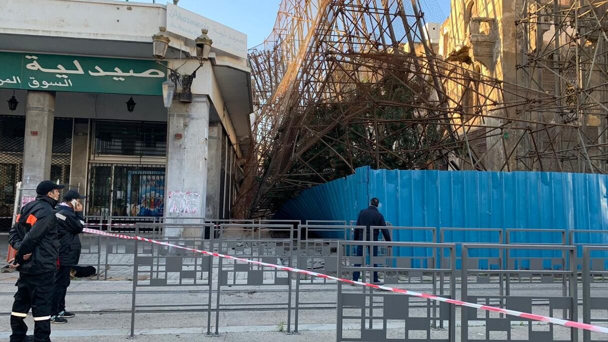 Effondrement de la façade de l'hôtel Lincoln (Casablanca) 
