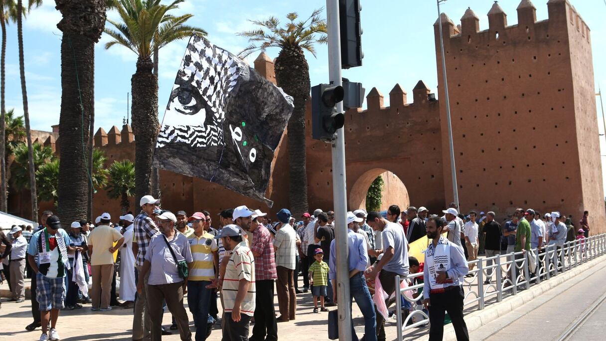 A 10h30, la foule des manifestants commençait déjà à prendre de l'ampleur. 
