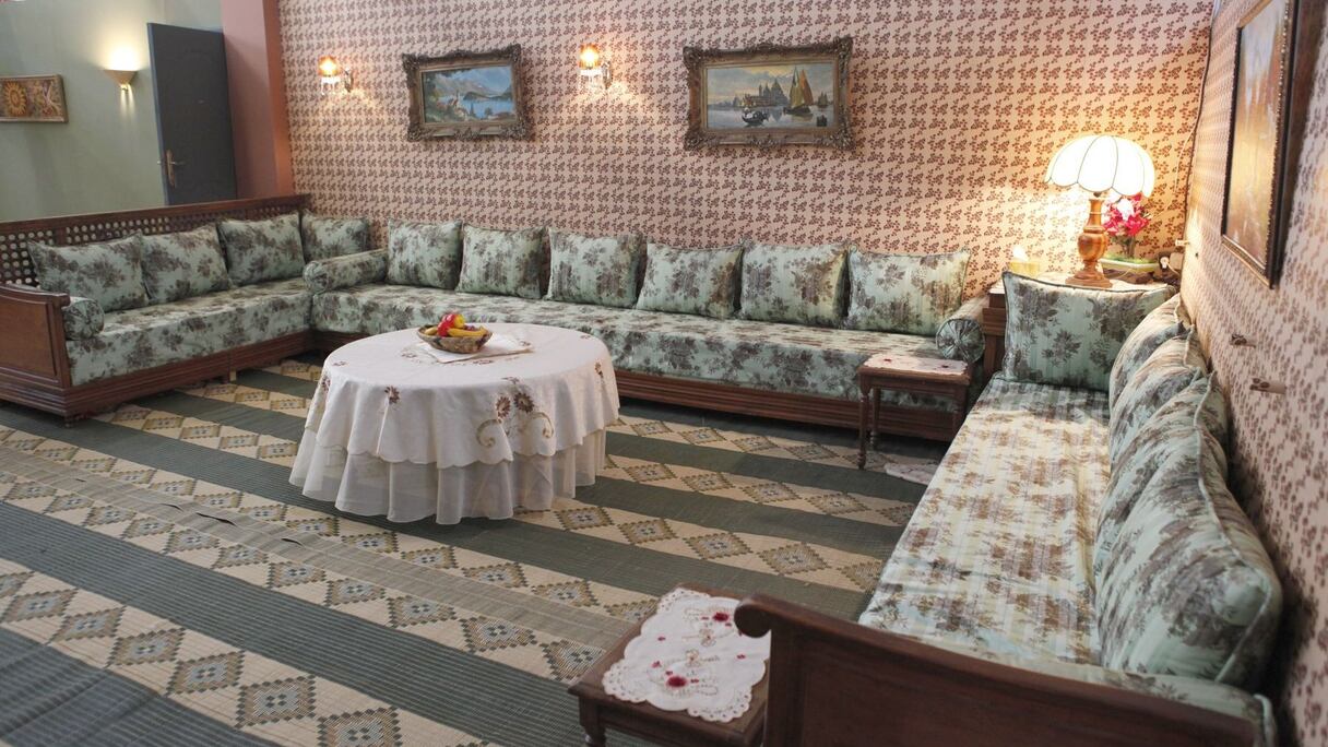 Des décors aux couleurs locales, souvent.