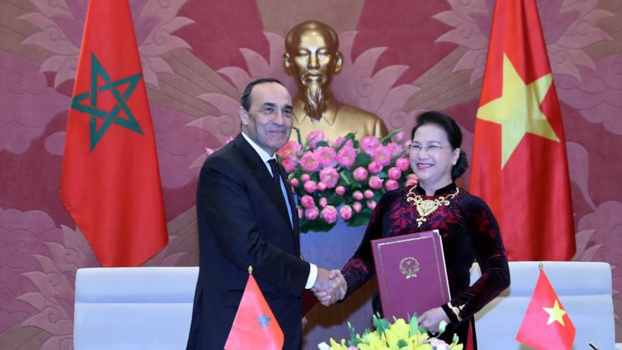 Habib El Malki et son homologue vietnamienne, Nguyen Thi Kim Ngan, à Hanoï. 
