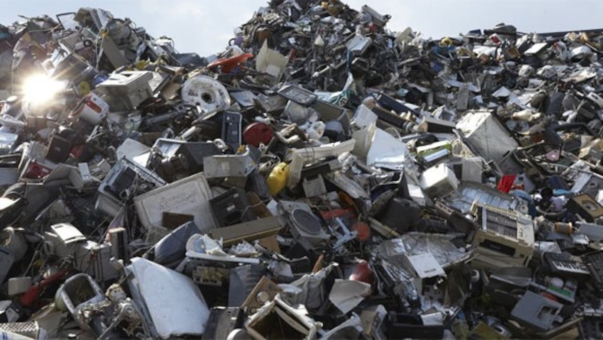 Déchets électriques et électroniques.
