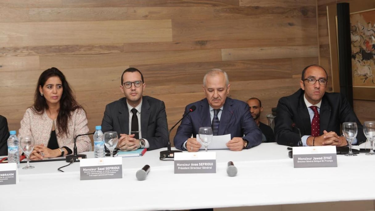 Mme Saloua BENBRAHIM, DG Délégué commercial ; Saad SEFRIOUI, DG Délégué ; Anas SEFRIOUI, PDG Groupe ADDOHA et Jawad ZIYAT, DG délégué Prestigia.
