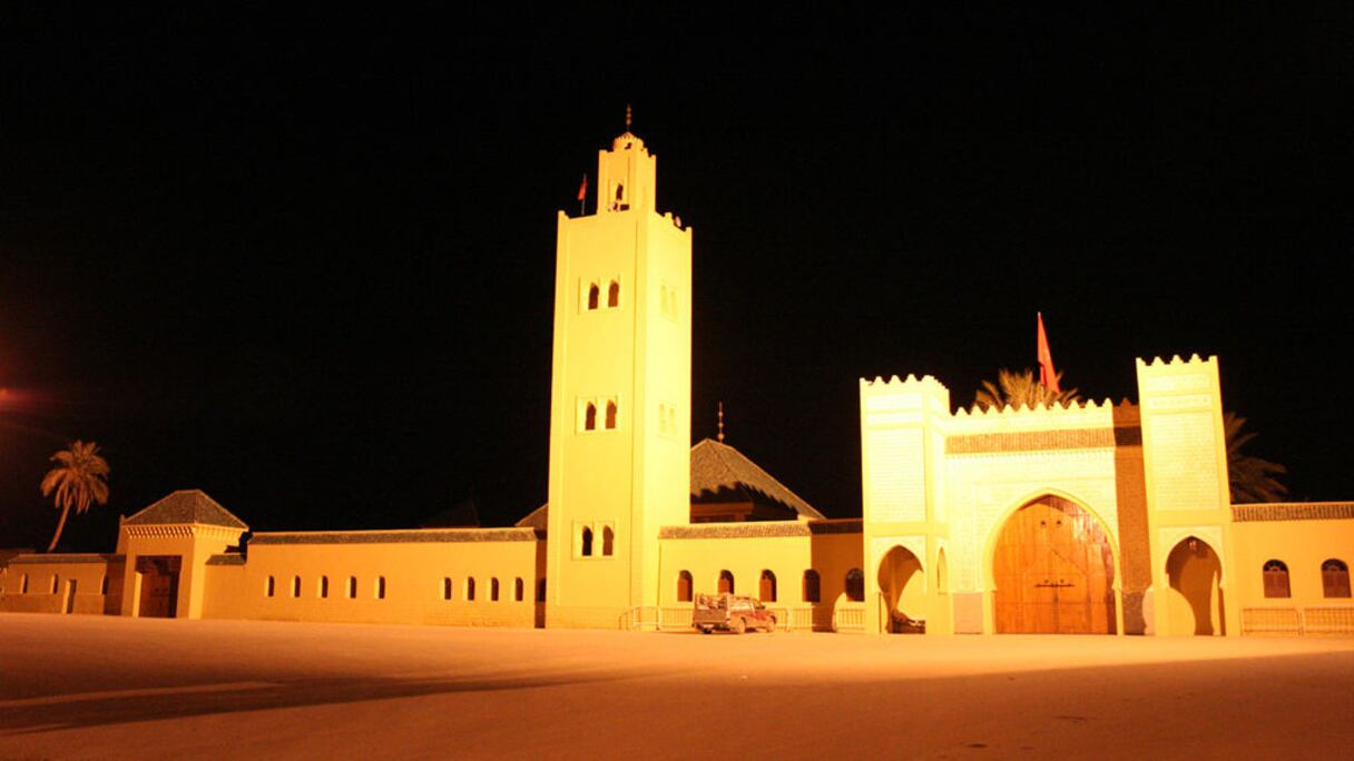 Mausolée de Moulay Ali Chérif (1588-1639), fondateur de la dynastie alaouite, à Rissani (Draâ-Tafilalet). Les habitants de cette région du Royaume firent appel à lui en 1631, car ils se sentaient menacés par les membres de la confrérie de la zaouïa de Dila.
