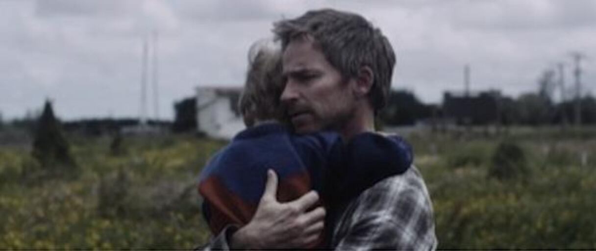 Everything we loved: le 1er film de Max Currie, venu de Nouvelle-Zélande. Nous y rencontrons Charlie, magicien, qui redonne à sa femme le goût de vivre en faisant apparaître un petit garçon. Le bonheur, jusqu'au jour où le couple se voit accusé d’enlèvement d’enfant.
