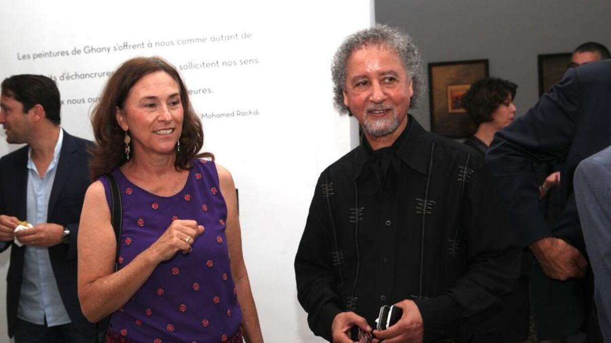 L'artiste peintre Ghany Belmaachi a inauguré, mercredi, à Dar El Kitab, son exposition-rétrospective intitulée "Ghany Belmaachi: Une oeuvre mouvante et émouvante". Son épouse était à ses côtés pour ce vernissage qui a connu un beau succès.
