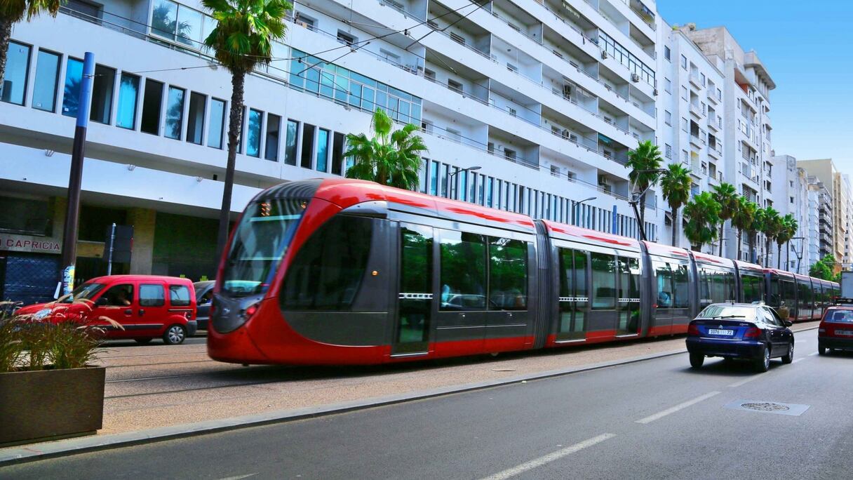 Casa Transport est une société de développement local chargée du «développement durable et solidaire» de Casablanca.
