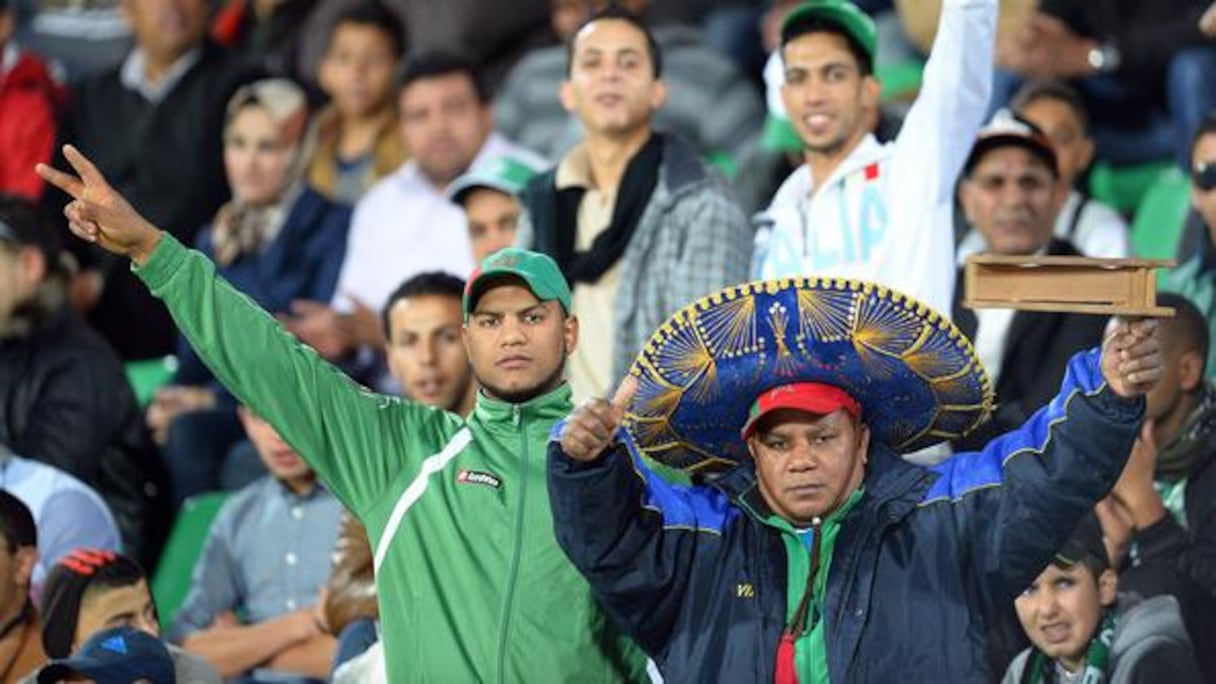 L'explosion de joie dans les tribunes. Venus en nombre de tout le pays, les supporters rajaouis peuvent exulter à la fin de la rencontre. Les quarts de finale contre la formation de la légende brésilienne Ronaldinho, sont en vue.
