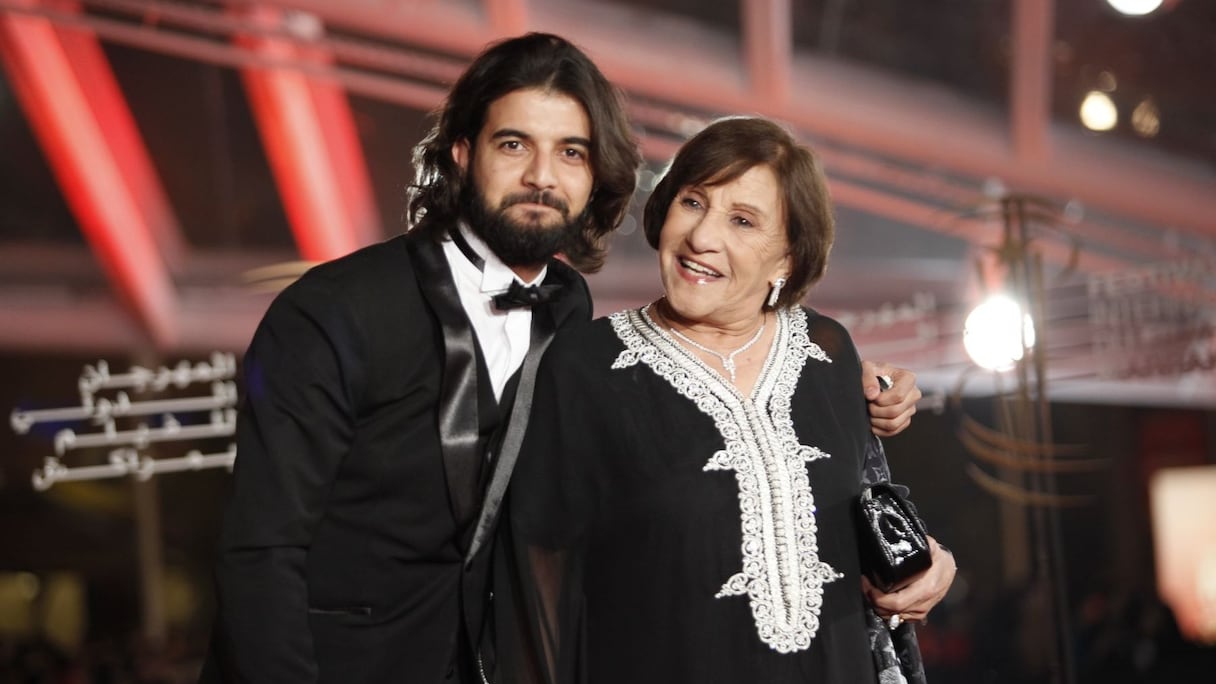 Omar Lotfi et Amina Rachid, d'une élégance remarquable et d'une belle douceur.
