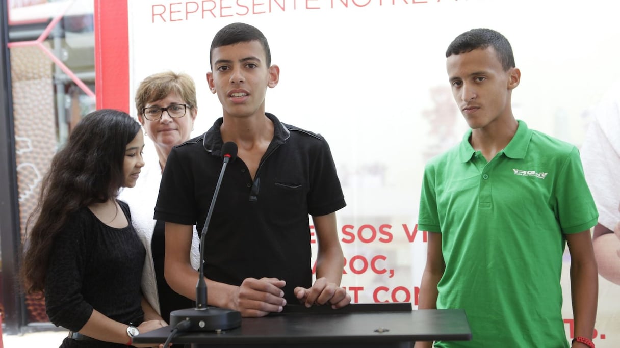 Omar, originaire de Tanger, est arrivé à SOS Villages à l'âge d'un an à peine. Ces expériences ne sont pas sans laisser des séquelles, et le jeune homme a surtout mis en avant l'importance de l'appui scolaire et du coaching qui lui a permis de prendre de l'assurance.
