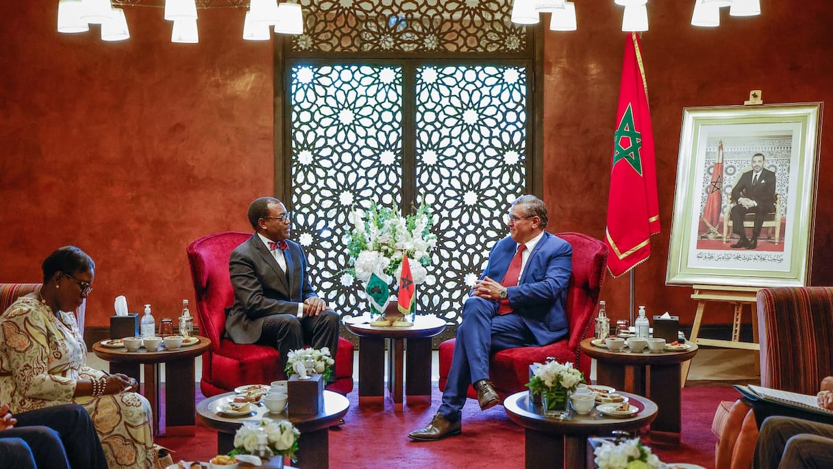 Le chef de gouvernement, Aziz Akhannouch, s'est entretenu mercredi 20 juillet 2022, à Marrakech, avec le président de la BAD, Akinwumi Adesina.
