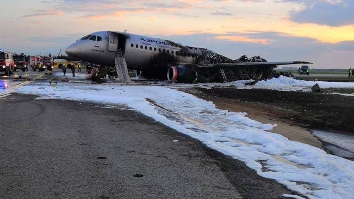 L'avion Aeroflot qui s'est embrasé dimanche soir à l'aéroport Chermetievo de Moscou en faisant 41 morts.
