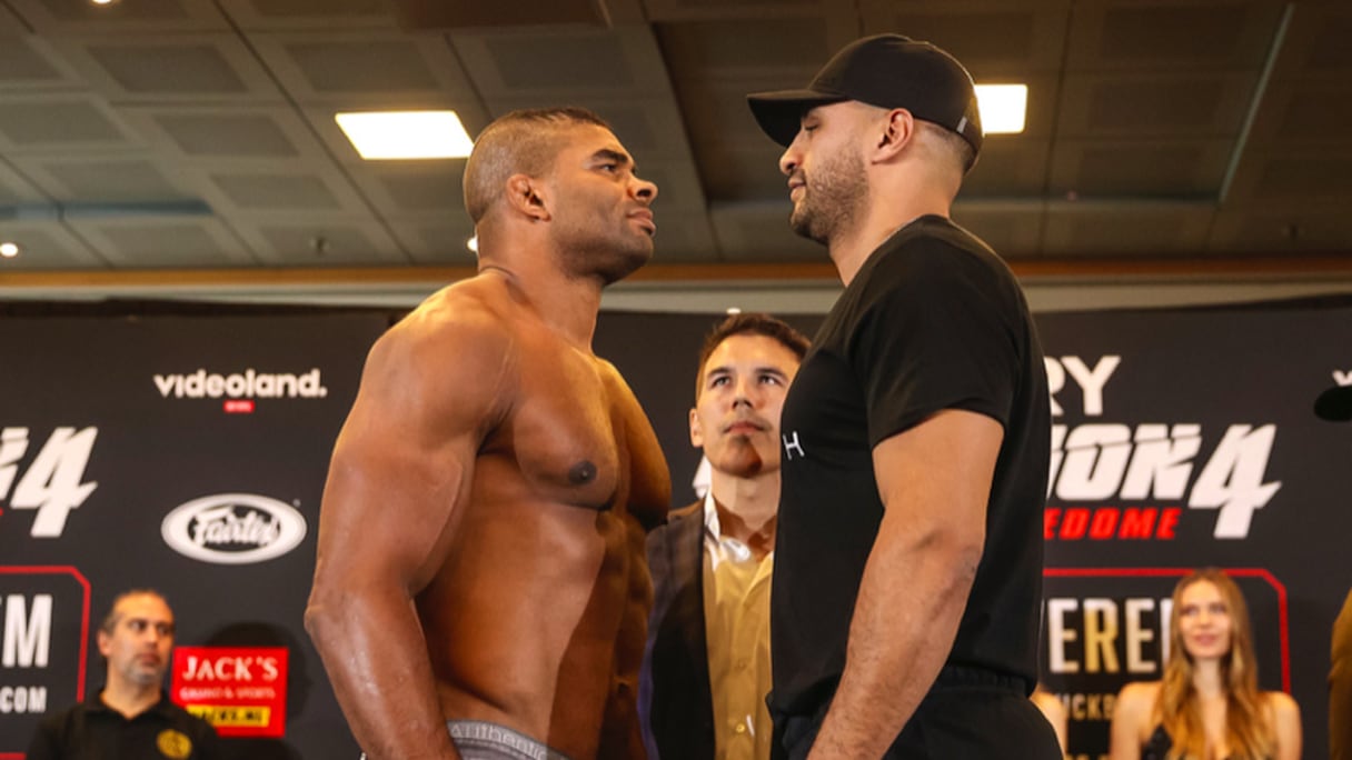 Badr Hari et Néerlandais Alistair Overeem.
