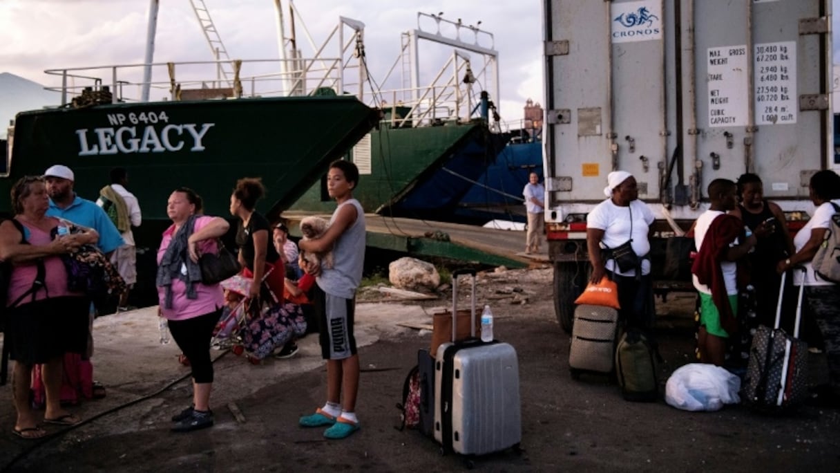 Evacuation de rescapés de l'ouragan Dorian, le 6 septembre 2019 à Nassau, aux Bahamas.
