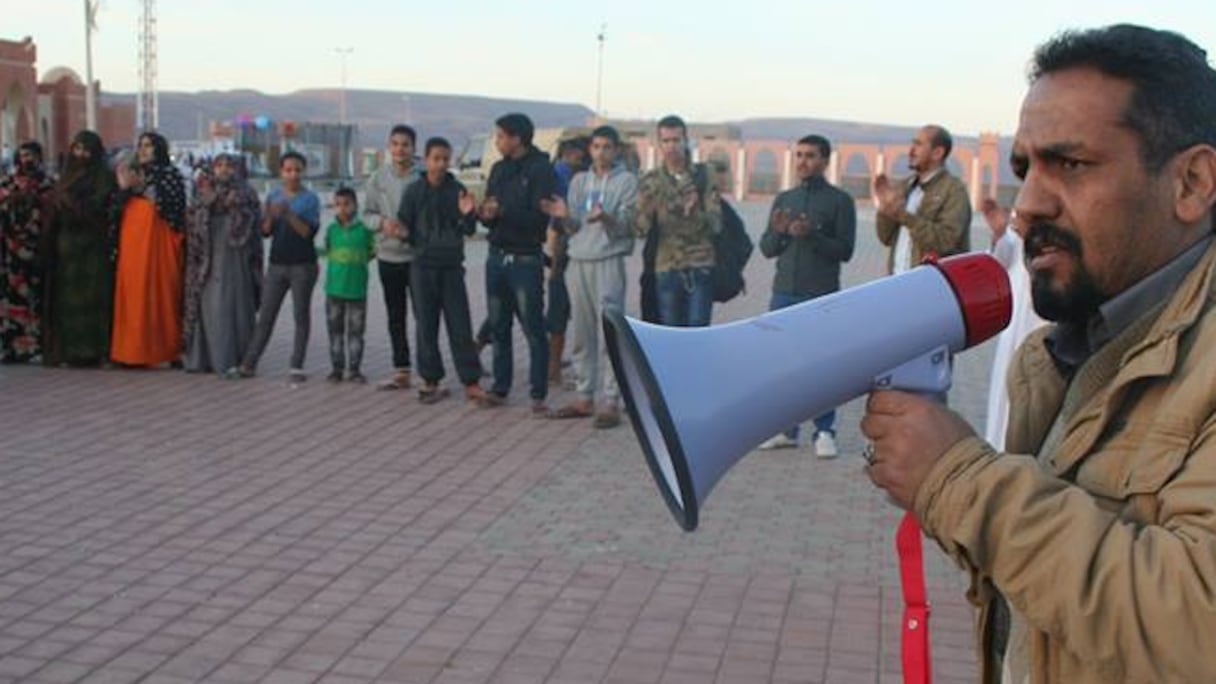 Ali Salem Tamek, lors d'une manifestation de séparatistes au Sahara Marocain.
