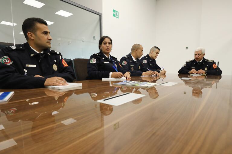 تعزيز الخدمات الشرطية بإحداث قاعة للقيادة والتنسيق من الجيل الجديد