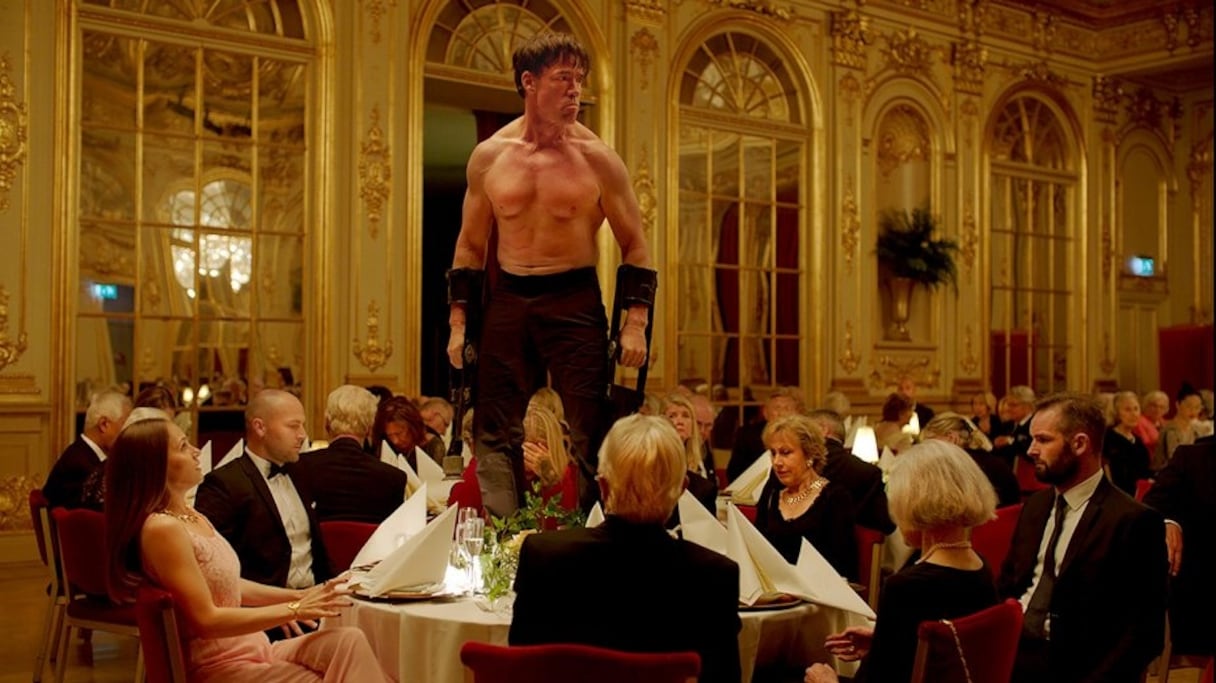 The Square: l’accueil est totalement inattendu et la crise existentielle n'est jamais loin.
