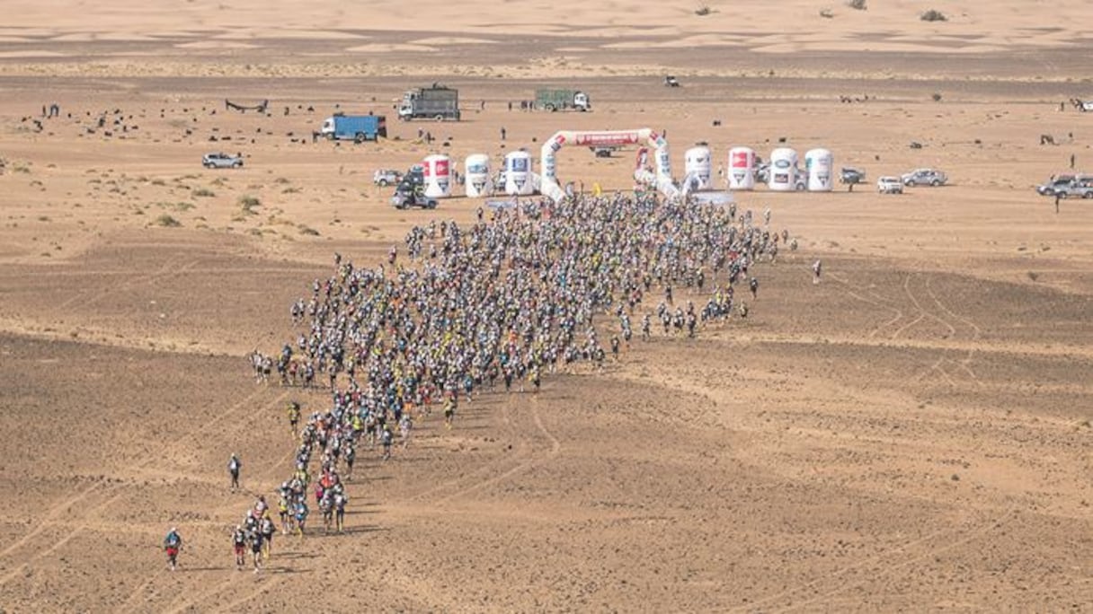 Marathon des Sables dans le désert marocain.
