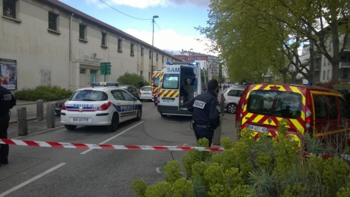 Le quartier a été rapidement bouclé par les forces de l'ordre.
