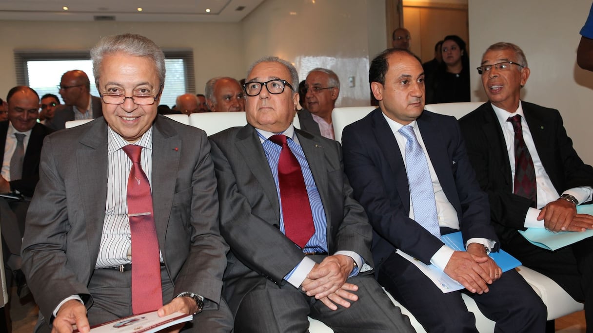 Mohamed Sajid, président de l'Association des industries du textile et de l'habillement et Omar Tazi, PDG de Sothema, sont aux premiers rangs de ce débat sur les exportations
