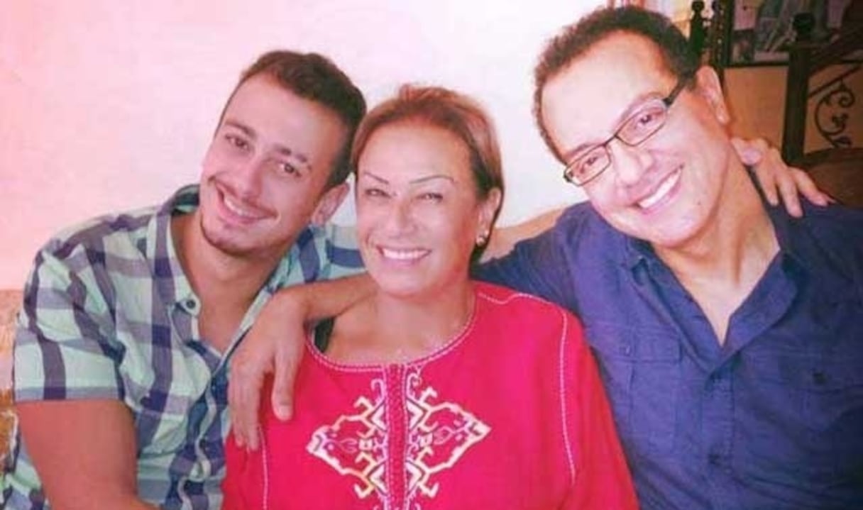 Saâd Lamjarred avec sa mère, la comédienne Nezha Regragui, et son père, le chanteur Bachir Abdou.
