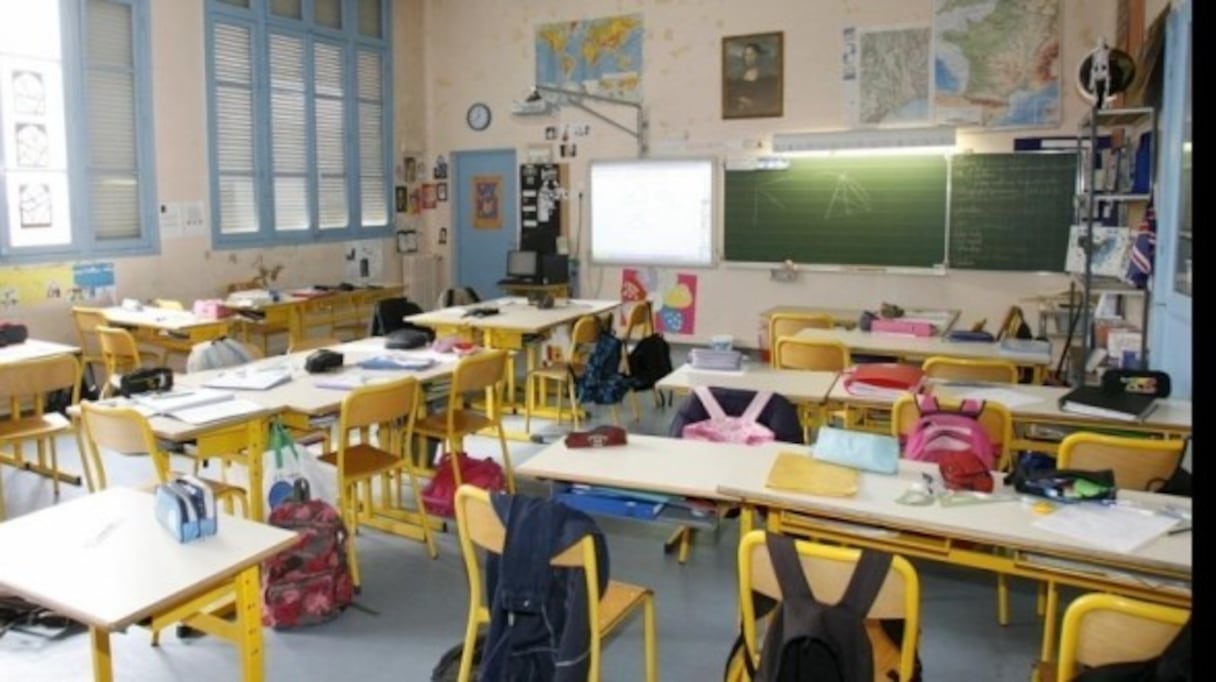 Une classe de primaire à l'heure de la récréation. 
