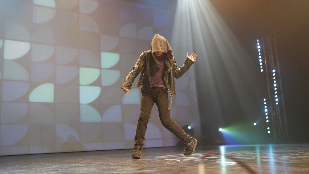 Elégante souplesse de la gestuelle.
