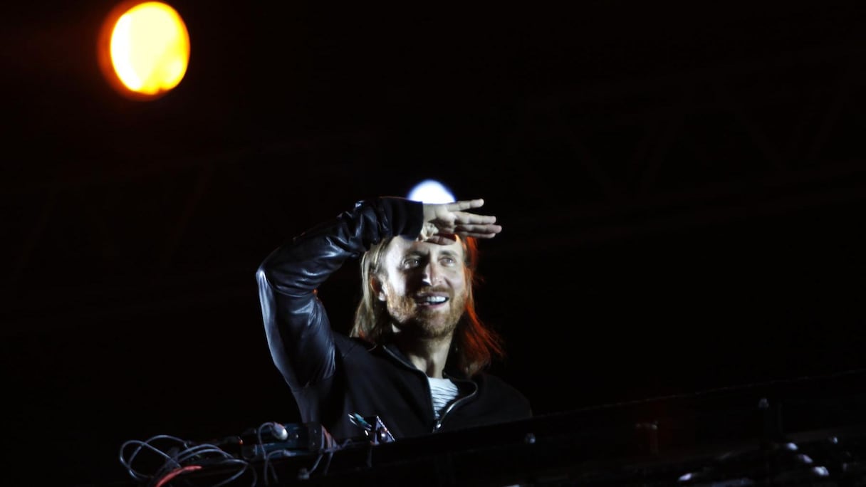 Ras-de-marée humaine pour le concert du célèbre DJ David Guetta
