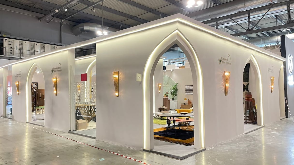 Le pavillon du Maroc au Salone del Mobile 2023 à Milan, dont le design, la scénographie et le commissariat ont été confiés au designer Hicham Lahlou.