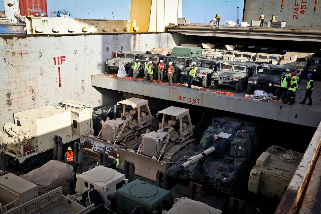 Arrivée à Agadir du matériel et des équipements américains pour l’exercice militaire African Lion, organisé conjointement par l’Armée américaine et les Forces armées royales.