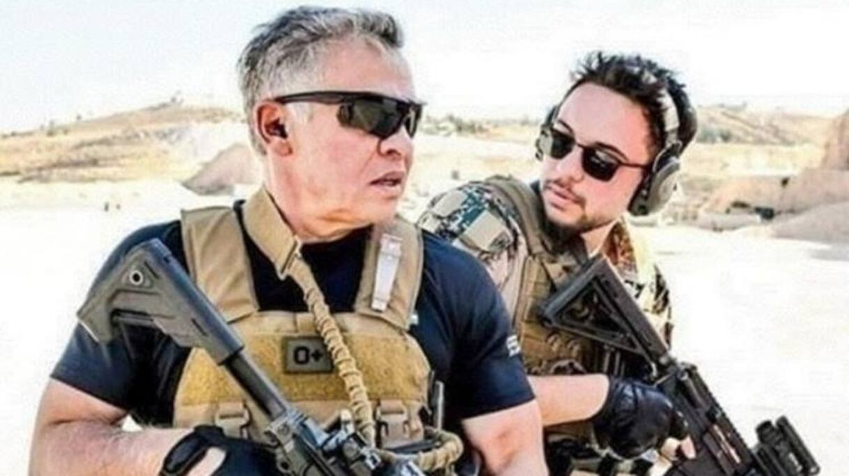 Le roi Abdallah II de Jordanie et son fils le prince héritier Hussein.
