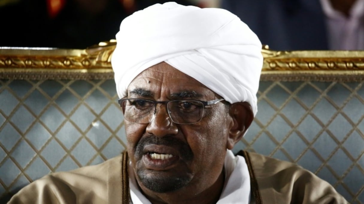 Le président déchu Omar el-Béchir lors d'un discours à la Nation soudanaise, le 22 février 2019 à Khartoum.
