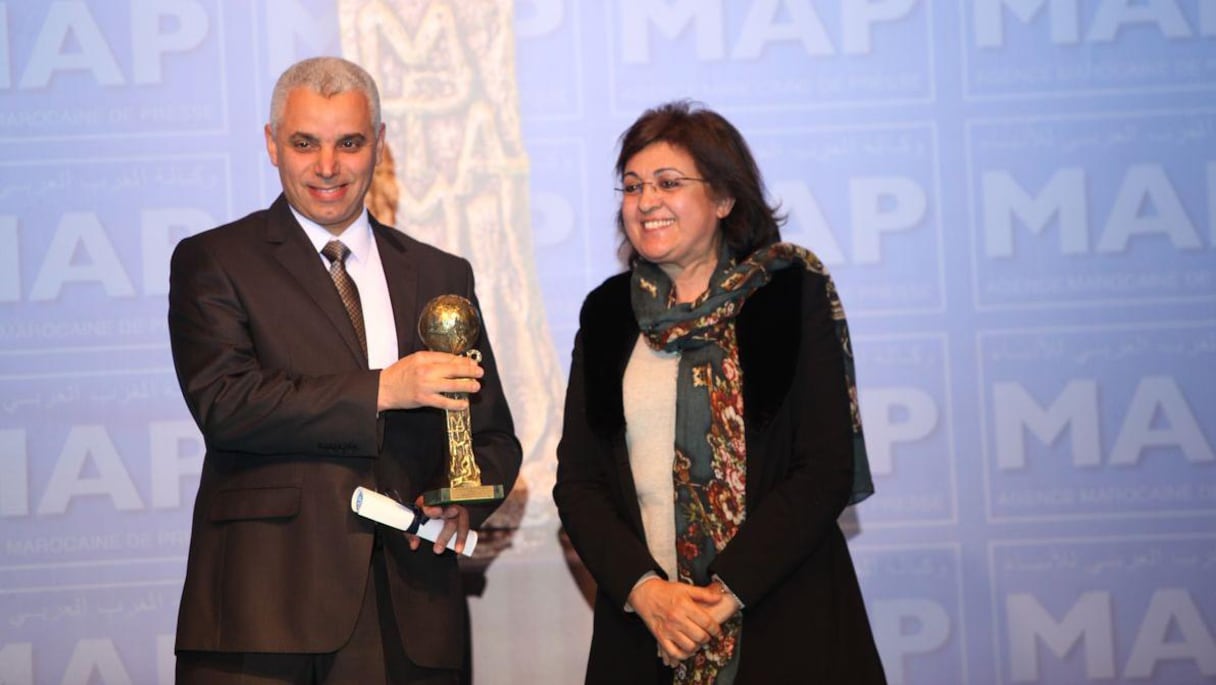 Pr Khalid Ait Taleb (directeur du CHU de Fès) et Fatima Marouane, ministre de l'Artisanat.
