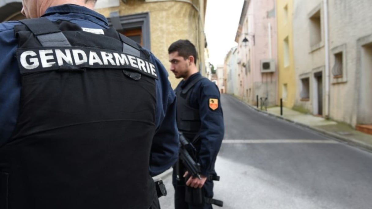 Des gendarmes français.
