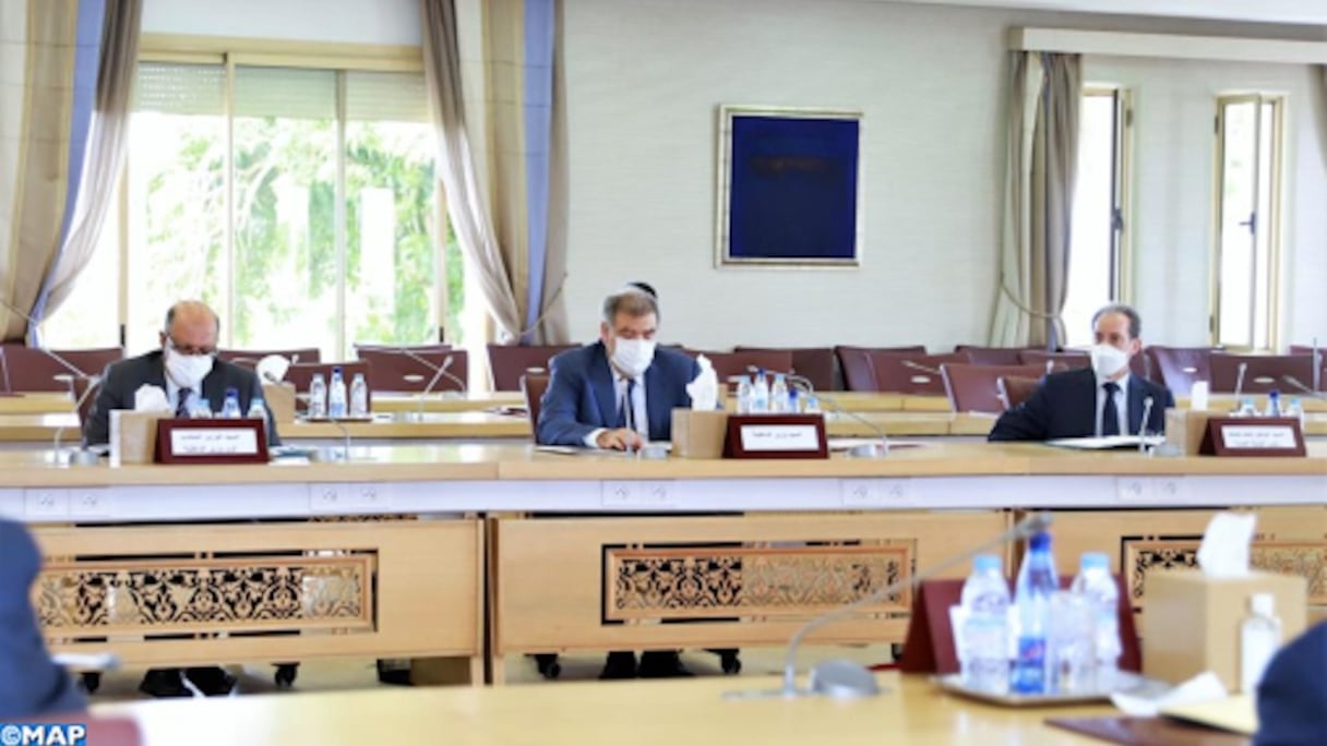 Installation de la Commission centrale de suivi des élections, ce mardi 15 juin à Rabat, en présence du ministre de l'Intérieur et du patron du Ministère public.
